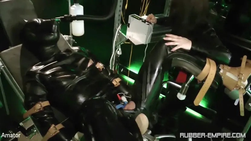 Kink Partners 'ダス・グミ・ベヌツングス・グレクト:第2章' 主演 Lady Isis (写真 9)