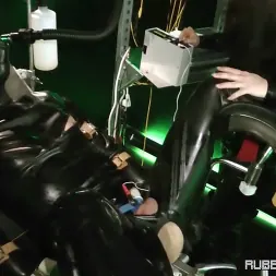 Lady Isis に ダス・グミ・ベヌツングス・グレクト:第2章 (写真 9) Lady Isis に 'Kink Partners' ダス・グミ・ベヌツングス・グレクト:第2章 (サムネイル 9)