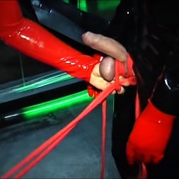 Lady Isis に 'Kink Partners' - Rubber Mummification (サムネイル 2)