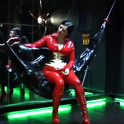 Lady Isis に 'Kink Partners' レディ・イシス - ゴムミイラ化 (サムネイル 14)