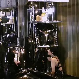 Lady Kandy に 絶対主題:第3章 (写真 12) Lady Kandy に 'Kink Partners' 絶対主題:第3章 (サムネイル 12)