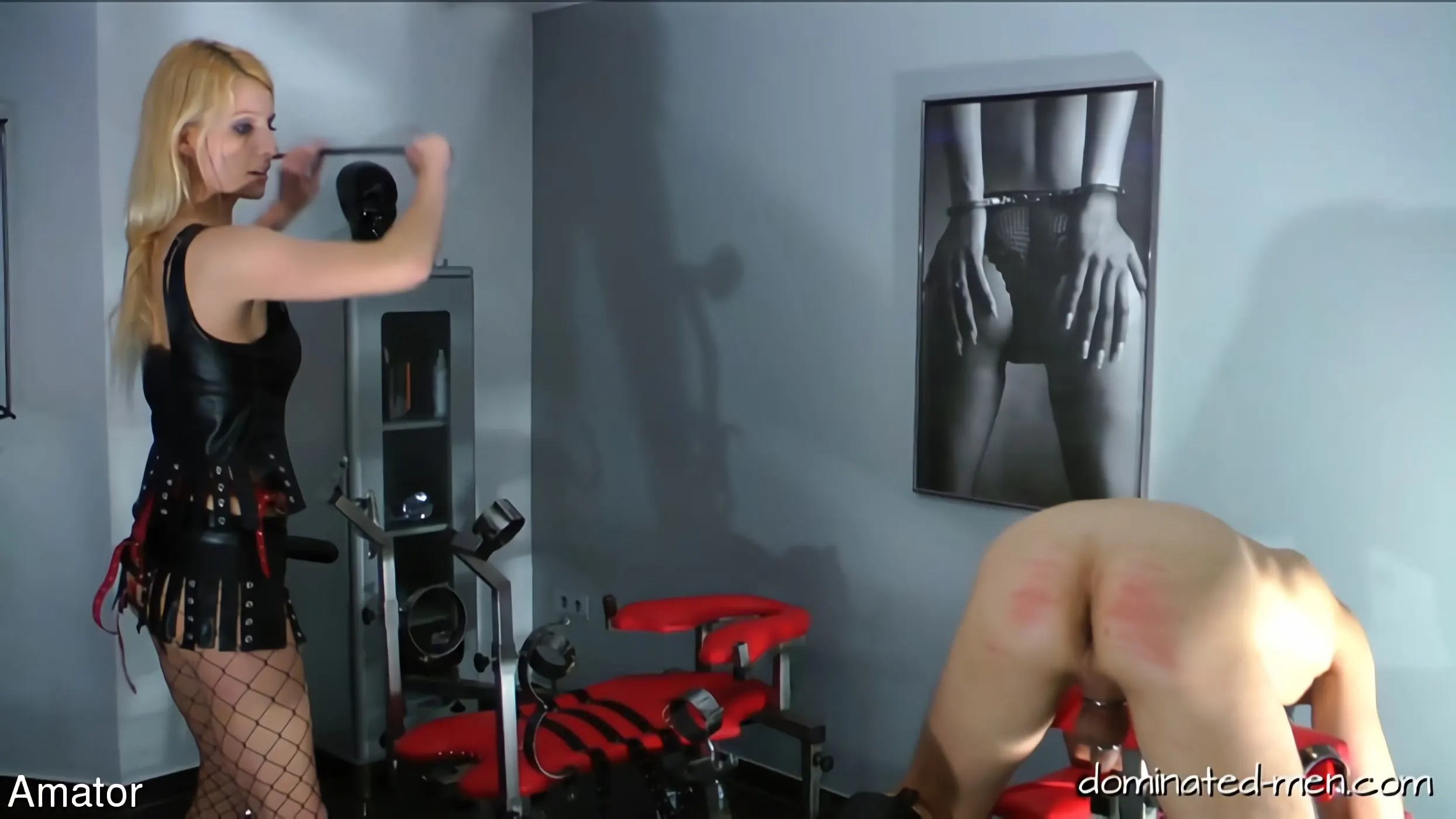 Kink Partners 'レディナタリーブラック:よくハングファックおもちゃ(3の2)' 主演 Lady Natalie Black (写真 24)