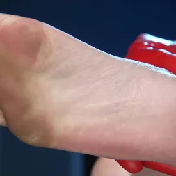 Lauren Phillips に 'Kink Partners' 変態ジョイ:きれいなローレンの不潔な足 (サムネイル 7)