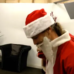 Lauren Phillips に 'Kink Partners' サンタの大きな負荷 (サムネイル 7)