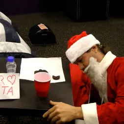 Lauren Phillips に 'Kink Partners' サンタの大きな負荷 (サムネイル 8)