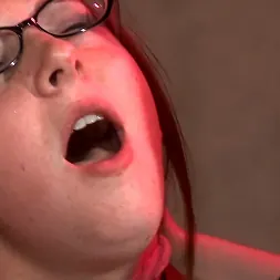 Leileyn en 'Kink Partners' Orgasmos de una joven sumisa (Miniatura 7)