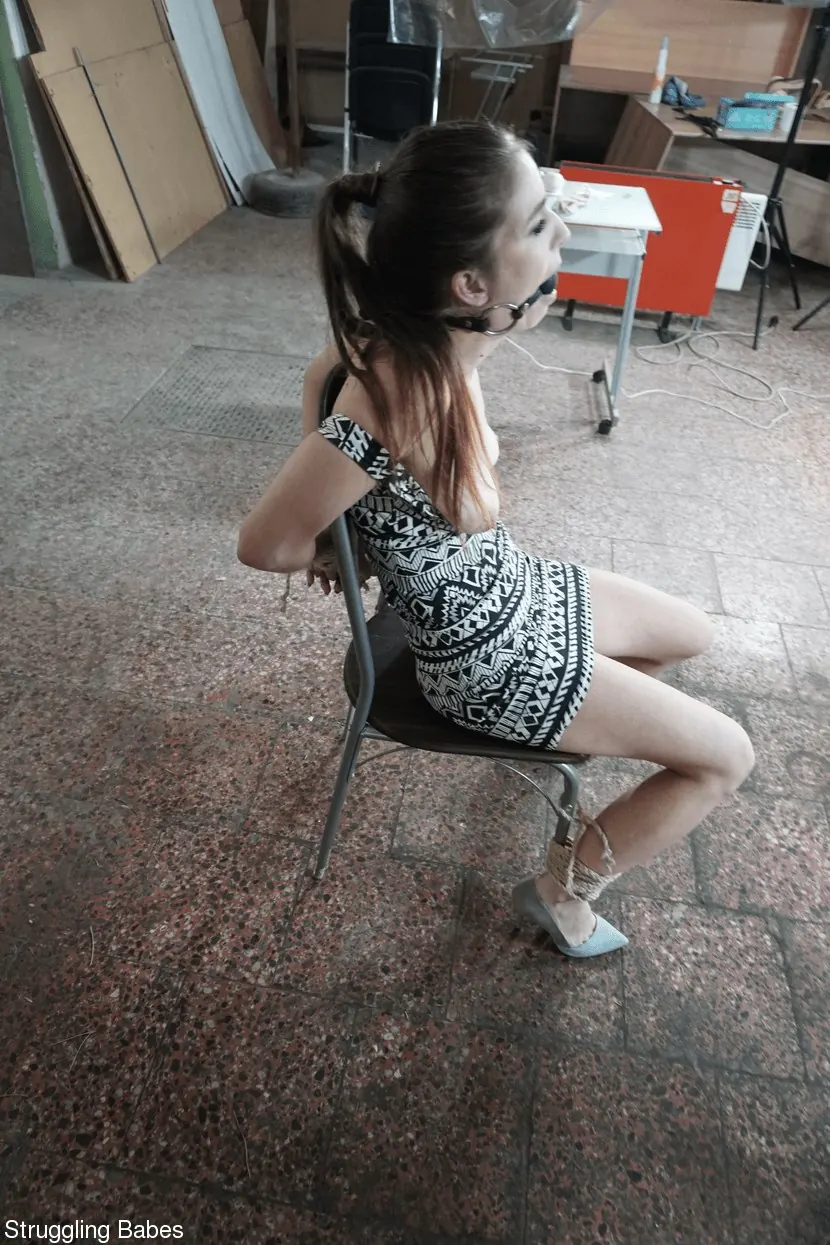 Kink Partners 'ホイップとバインド' 主演 Lenna Ross (写真 76)