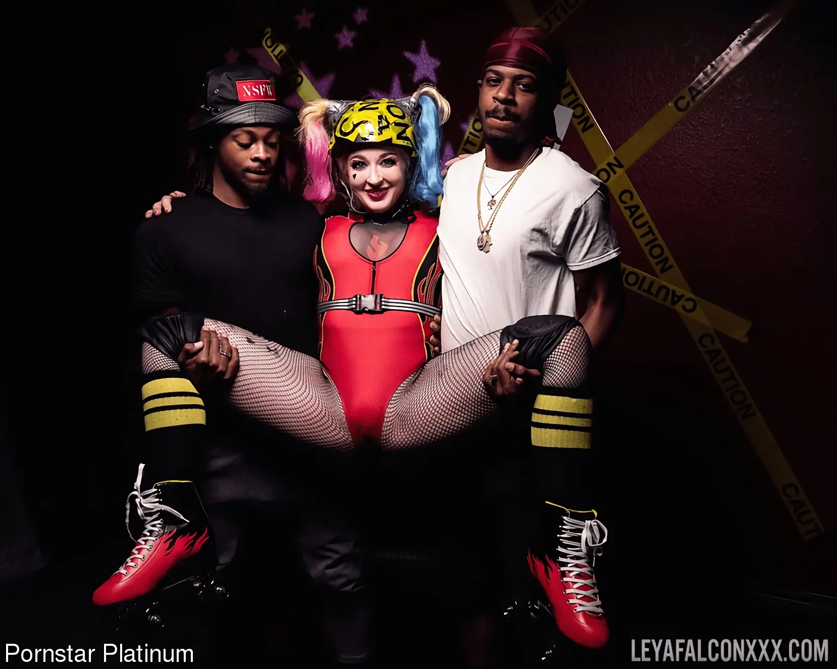 Kink Partners 'in Caution: Please Disturb with those 2 Cocks!' protagonizando Leya Falcon (foto 22)