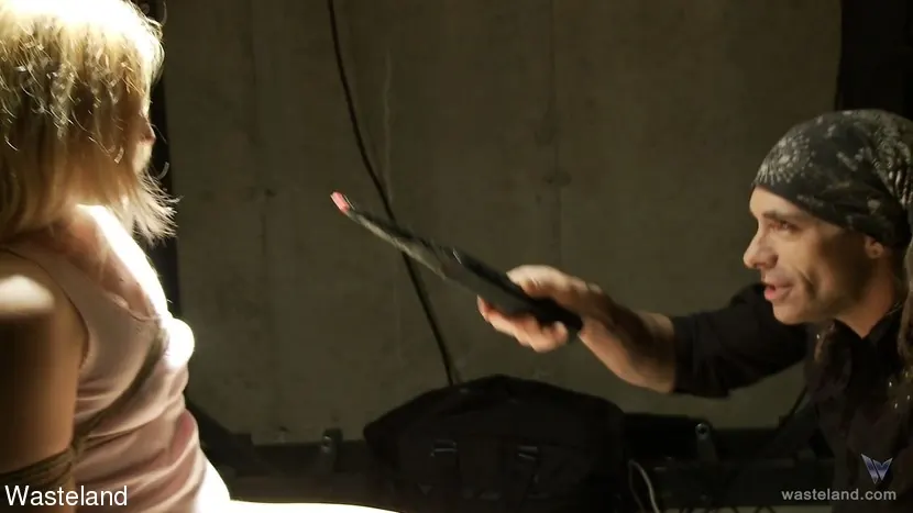 Kink Partners '真実の探求者' 主演 Lily Ligotage (写真 4)