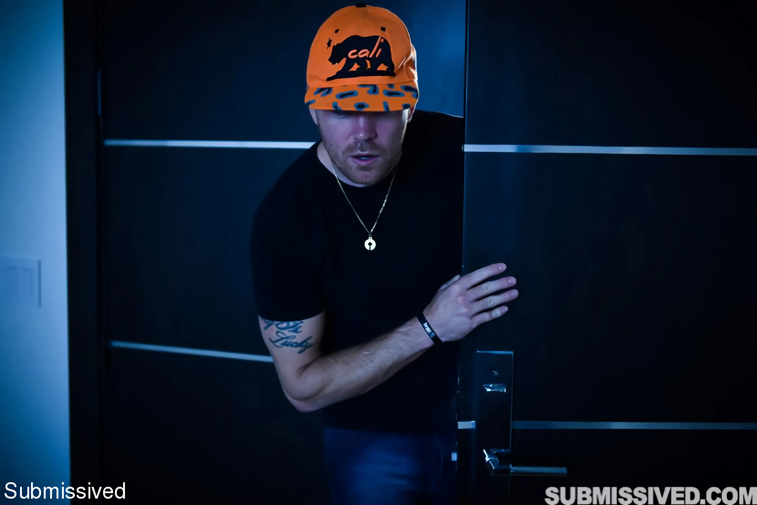 Lola Chanel に '彼女のピンクのキンク' from 'Kink Partners' (写真 10) Kink Partners '彼女のピンクのキンク' 主演 Lola Chanel (写真 10)