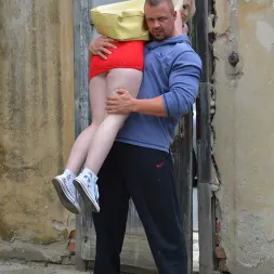 Lovita Fate en 'Kink Partners' Lovita atada y follada intensamente (Miniatura 4)