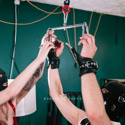 Luci van Cage に 'Kink Partners' 高度なハイヒールトレーニング:トレッドミルパート1 (サムネイル 17)