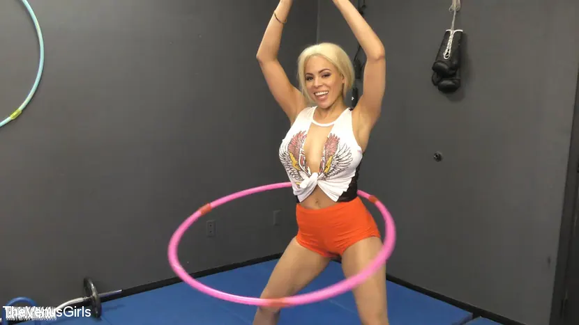 Kink Partners 'LUNA STAR - HULA CHAMPION: IF YOU WANT TO CUM... GIVE ME EVERYTHING' starring Luna Star (Photo 1)