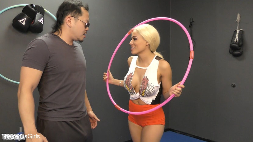 Kink Partners 'LUNA STAR - HULA CHAMPION: IF YOU WANT TO CUM... GIVE ME EVERYTHING' starring Luna Star (Photo 5)