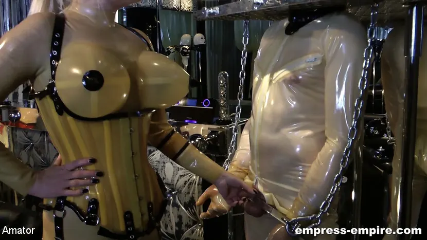 Kink Partners 'マダム・ジレット:ゴム製のおもちゃ(1/2)' 主演 Madame Gilette (写真 1)