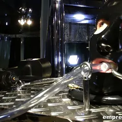 Madame Gilette に 'Kink Partners' マダム・ジレット:ゴム製のおもちゃ(1/2) (サムネイル 5)