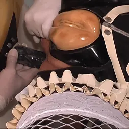 Madame Zoe に 'Kink Partners' クリニックのゴムメイドパート2 (サムネイル 12)