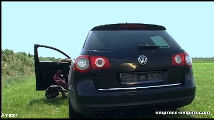 Mau en 'Aquatormentis: Parte 2 'Frente al miedo'' from 'Kink Partners' (foto 1) Kink Partners 'Aquatormentis: Parte 2 'Frente al miedo'' protagonizando Mau (foto 1)