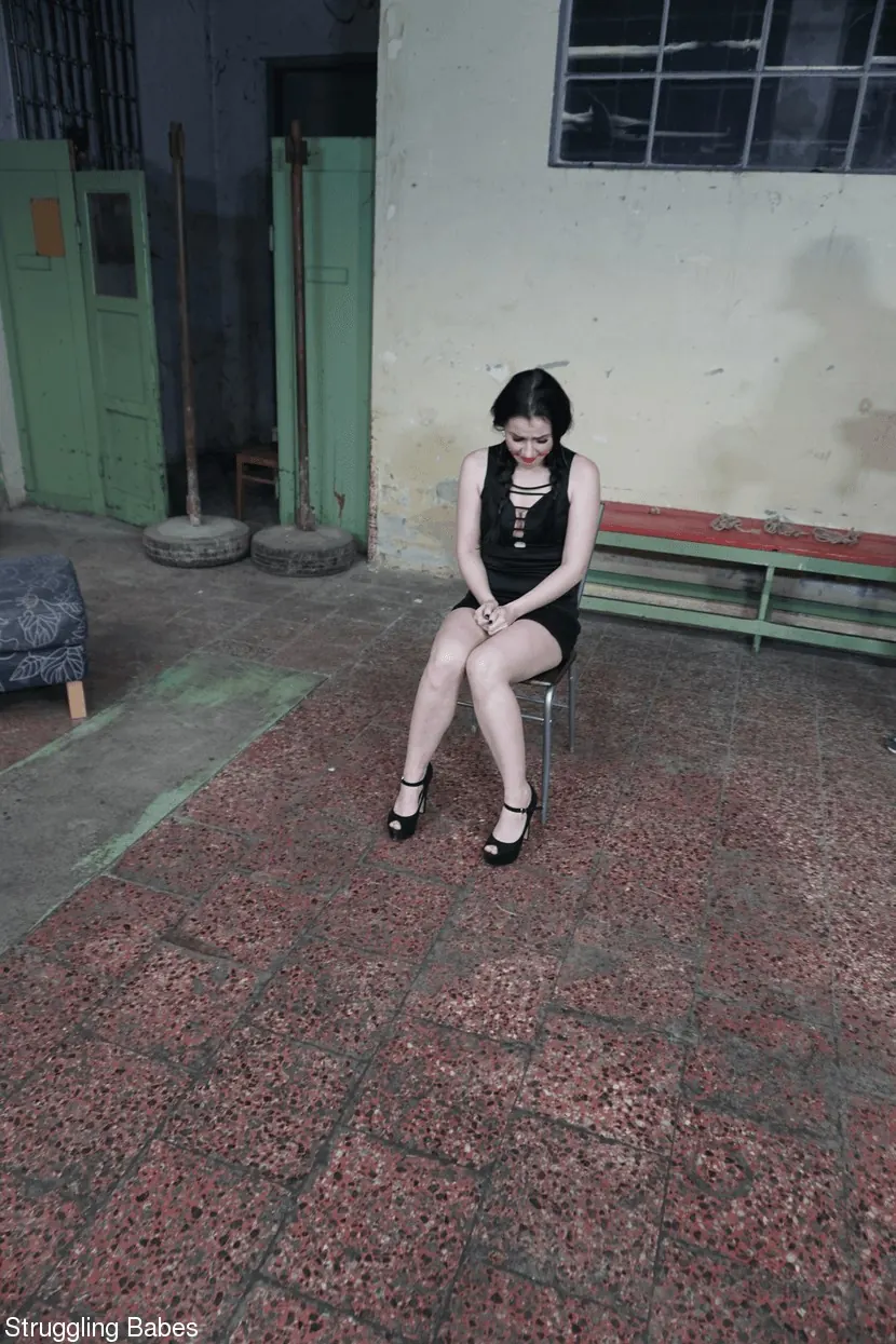 Kink Partners 'Melany gets domesticated' starring Melany Mendes (Photo 1)