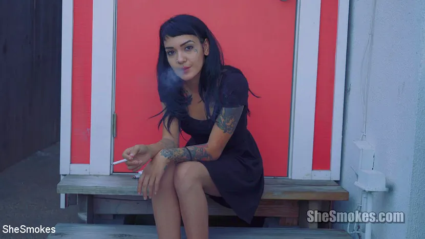 Miche in 'She Smokes 10' from 'Kink Partners' (Photo 7) Kink Partners 'She Smokes 10' starring Miche (Photo 7)