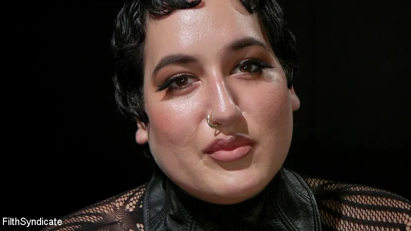 Kink Partners '変態ジョイ:ミモザの驚異的なお尻' 主演 Mimosa (写真 2)