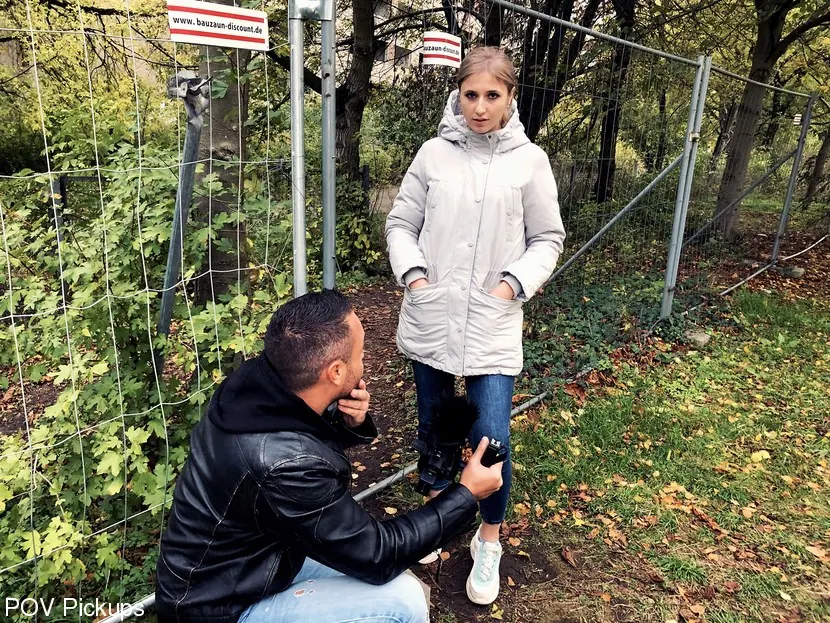 Minori に '恥ずかしがり屋の小一はひどく屋外で犯されたい' from 'Kink Partners' (写真 4) Kink Partners '恥ずかしがり屋の小一はひどく屋外で犯されたい' 主演 Minori (写真 4)