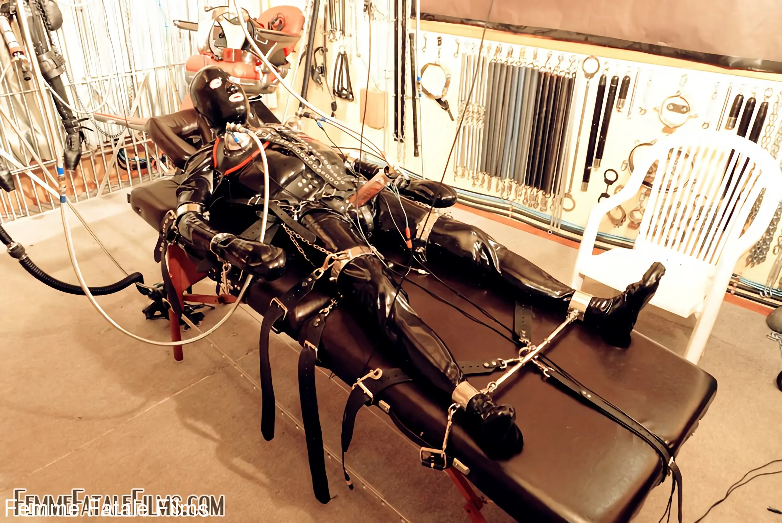 Mistress Eleise de Lacy en 'Esclavitud extrema' from 'Kink Partners' (foto 13) Kink Partners 'Esclavitud extrema' protagonizando Mistress Eleise de Lacy (foto 13)