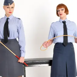 Mistress Eleise de Lacy に 司法処罰 (写真 2) Mistress Eleise de Lacy に 'Kink Partners' 司法処罰 (サムネイル 2)