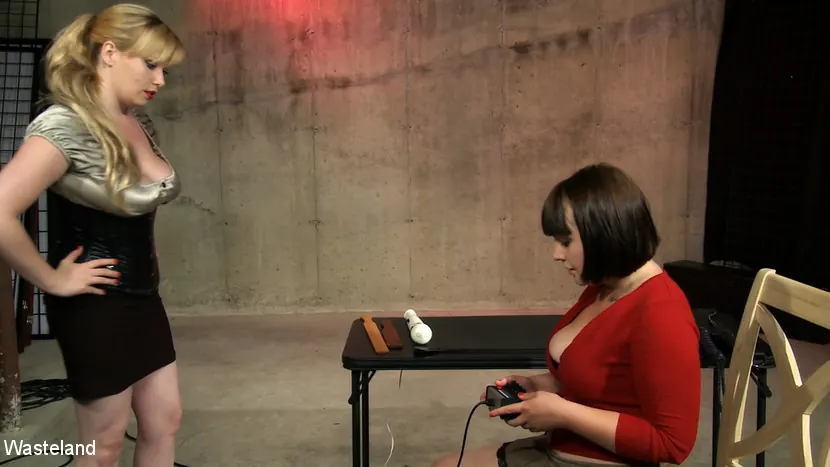 Mistress Irony in 'The Science Project' from 'Kink Partners' (Photo 5) Kink Partners 'The Science Project' starring Mistress Irony (Photo 5)