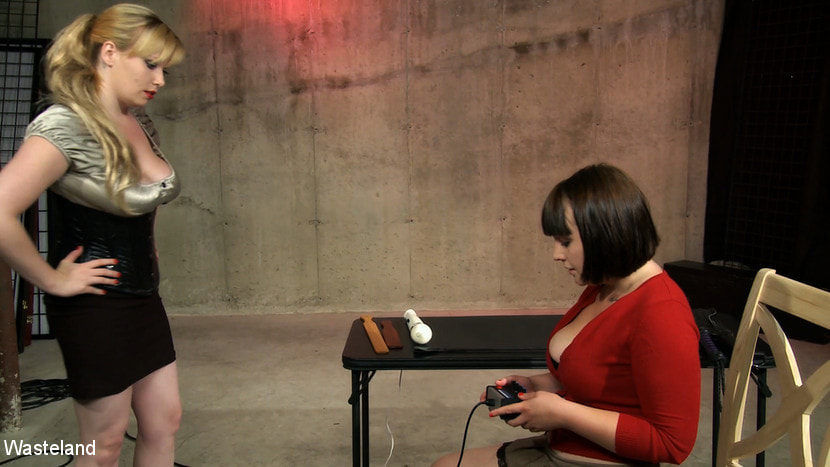 Sophie in 'Kink Partners' The Science Project (Thumbnail 5)