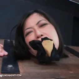 Momo Hasegawa に 'Kink Partners' ハードコア日本語極端な罰ももはなう川1 (サムネイル 11)