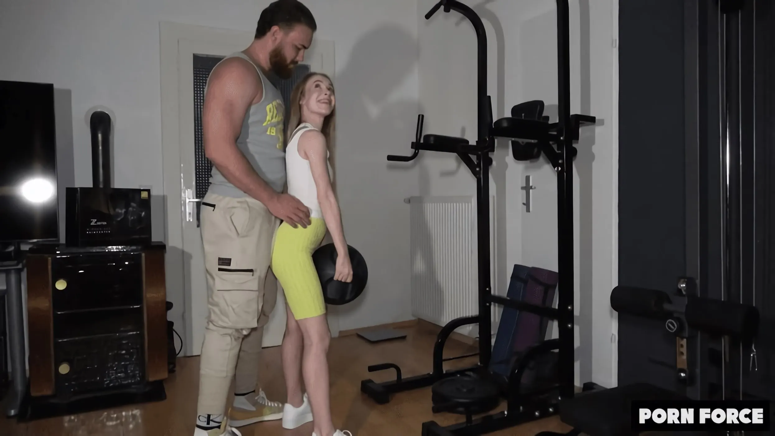 Kink Partners 'A la pequeña zorra Nata Ocean le encanta que la usen como un juguete sexual sucio' protagonizando Nata Ocean (foto 3)