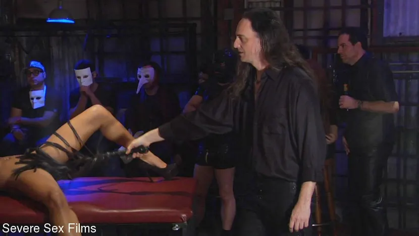 Kink Partners 'Orgía traidora (parte 3 de 4)' protagonizando Nikki Darling (foto 8)