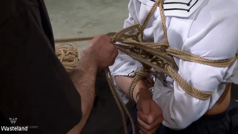 Nyssa Nevers に 'Expanding One's Education' from 'Kink Partners' (写真 6) Kink Partners 'Expanding One's Education' 主演 Nyssa Nevers (写真 6)