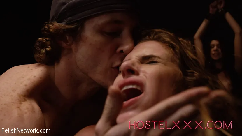 Kink Partners 'ホステルxxxシドニーコールとオリビアルア - ジャックされ、ホステルでバインド' 主演 Olivia Lua (写真 19)