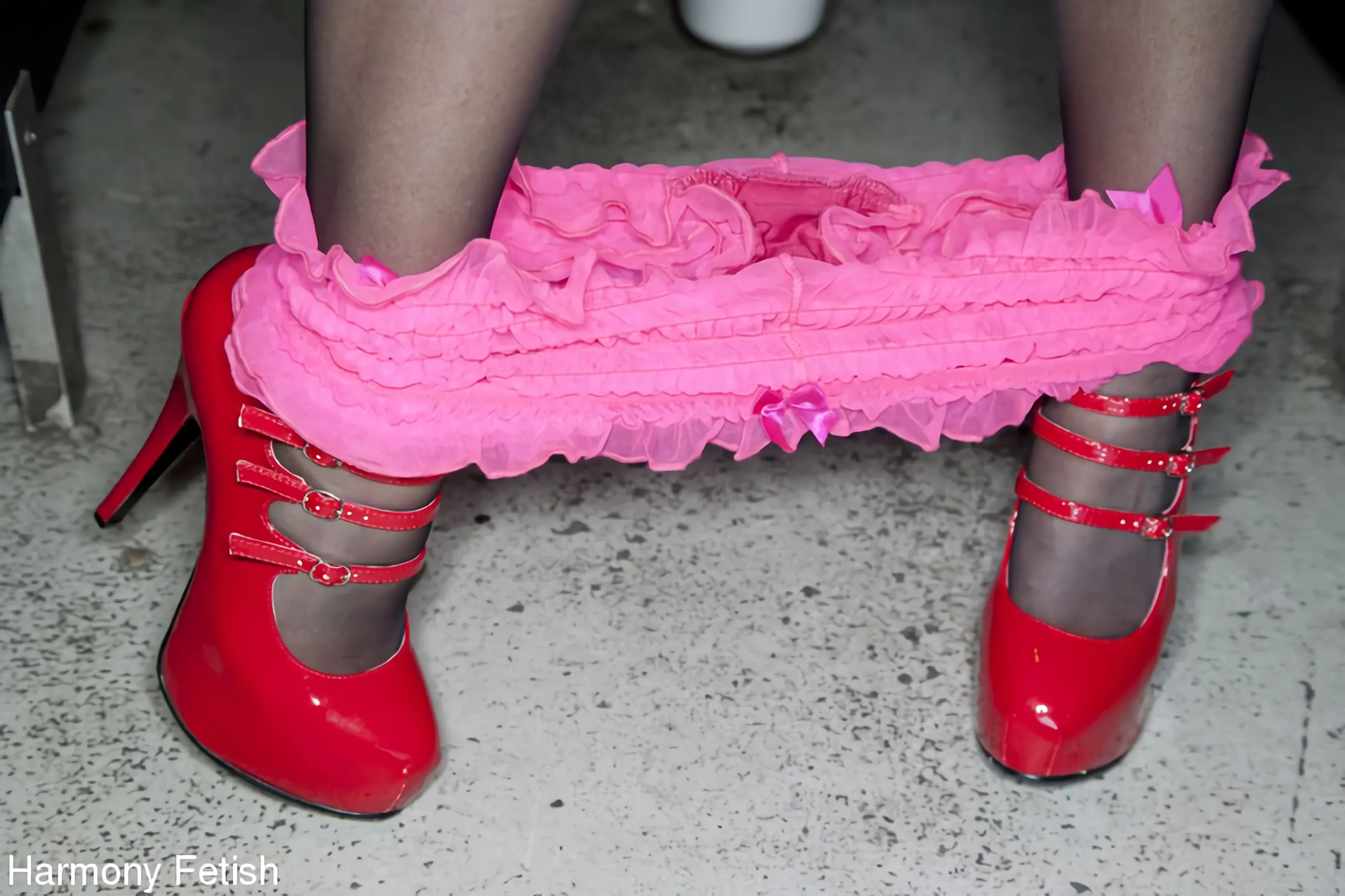 Kink Partners '公衆トイレで脂肪のお尻のファックでの人' 主演 Paige Turnah (写真 14)