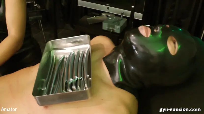 Kink Partners 'Clínica de la Baronesa Mercedes: Sondeo' protagonizando Patient c56xx (foto 1)