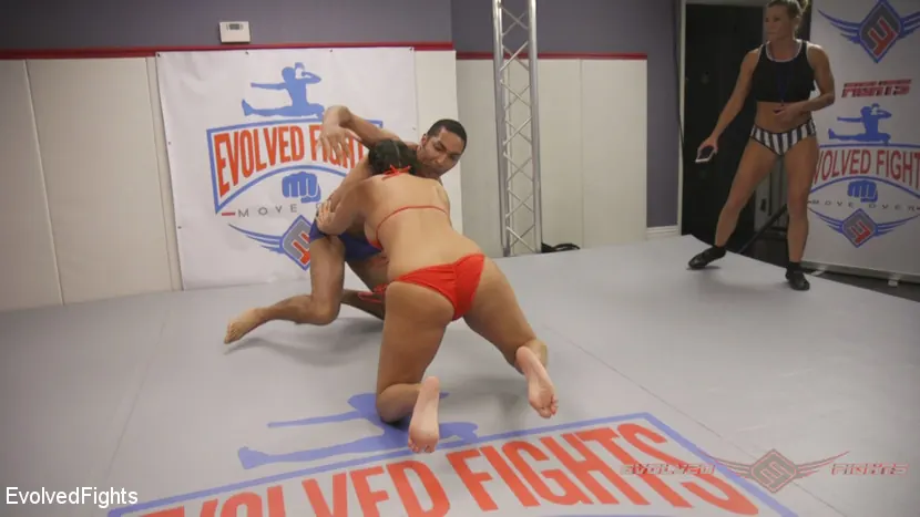 Kink Partners ''Mommy' MILF Penny Barber takes on BBC' starring Penny Barber (Photo 1)