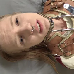 Rachel Greyhound en 'Kink Partners' Exposición a la camisa de fuerza eléctrica, primera parte (Miniatura 7)