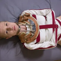 Rachel Greyhound en 'Kink Partners' Exposición a la camisa de fuerza eléctrica, primera parte (Miniatura 20)