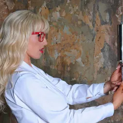 Rebecca More in Anal Asylum (Photo 21) Rebecca More in 'Kink Partners' Anal Asylum (Thumbnail 21)