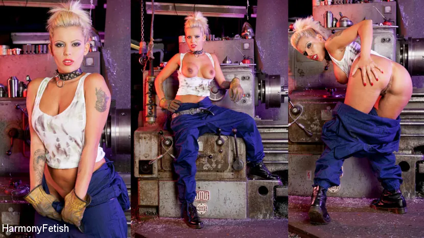 Kink Partners 'Bono para trabajadores de fábrica' protagonizando Rebecca More (foto 8)