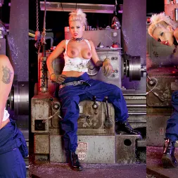 Rebecca More en 'Kink Partners' Bono para trabajadores de fábrica (Miniatura 8)