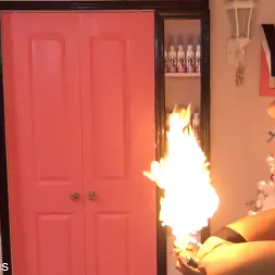 Redhead Barbie に 'Kink Partners' 甘いクッキーショップで変態xxxmas (サムネイル 1)