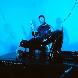 Rubber Jeff に 'Kink Partners' 青い部屋-お尻が引っ掛かり、バイブ (サムネイル 6)