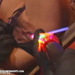 Rukio Aoki に 'Kink Partners' ハードコアの罰:ルキオ青木3 - グロースティックで犯さ! (サムネイル 24)