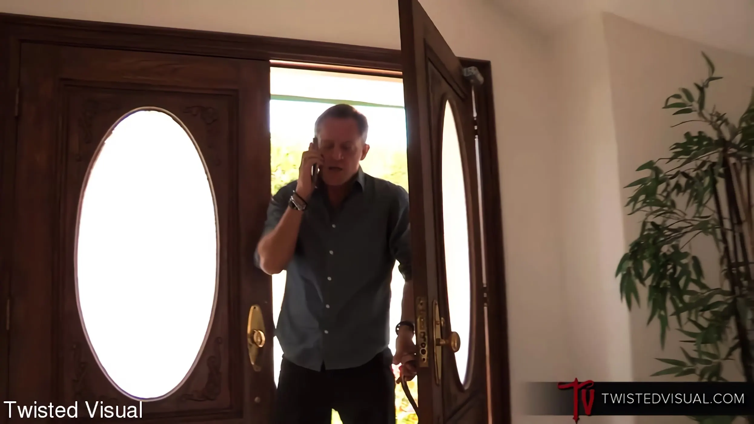 Kink Partners 'Will Do Anything To Please Her Step-Daddy' protagonizando Sara Luvv (foto 1)