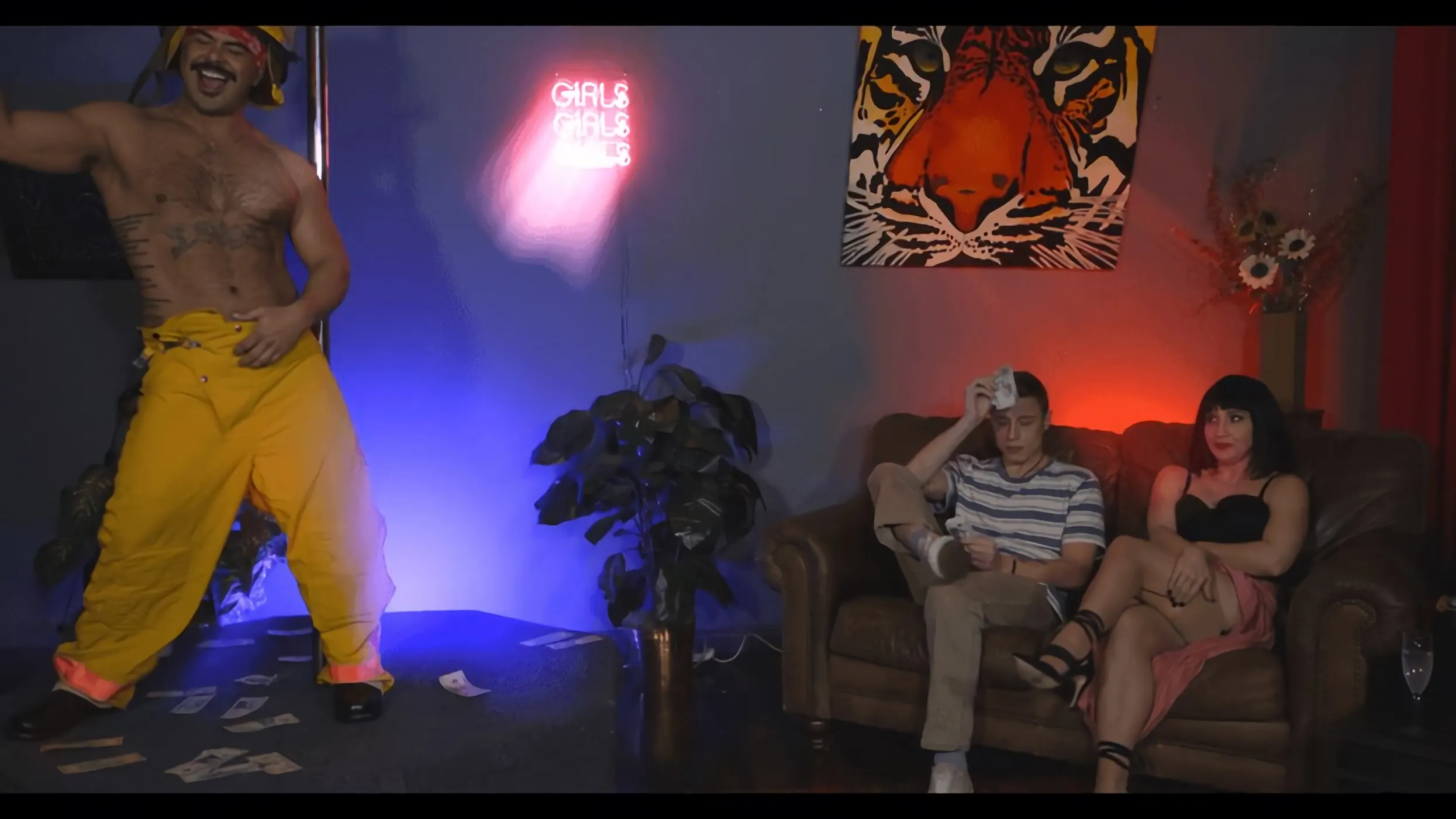 Kink Partners 'ストリップクラブ寝取られ1' 主演 Sarah DiAvola (写真 2)