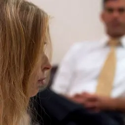 Sarah James に 'Kink Partners' シスター・デイビス:召し (サムネイル 12)