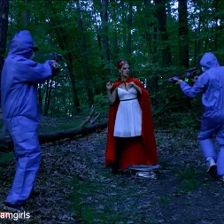 Sarah Strawberries に 'Kink Partners' アシュリーはSFiドリームガールズを発射:小さな赤いロージーボット (サムネイル 19)